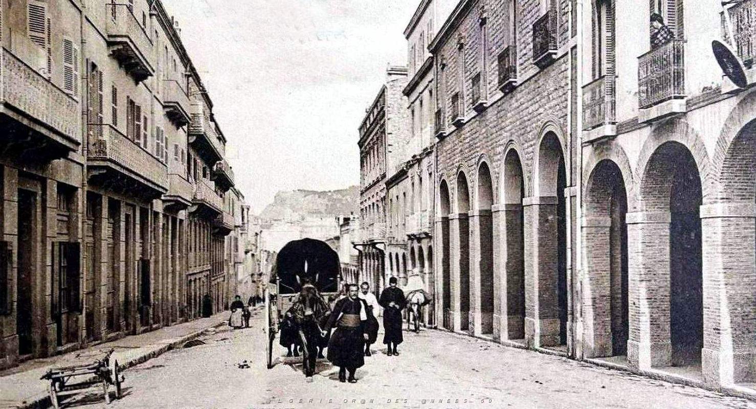 2127- Constantine - Rue Rouhault-de-Fleury2 - 1910.jpg
